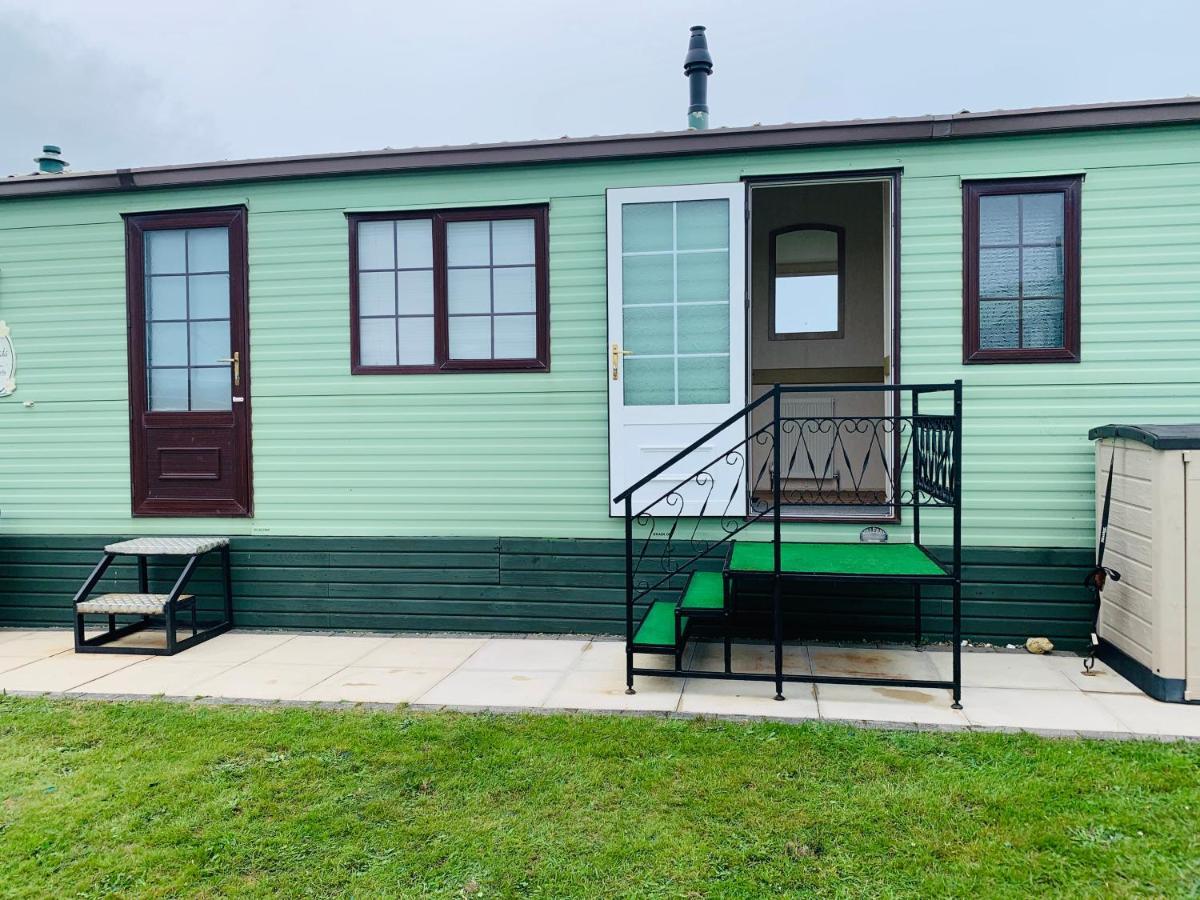 157 Amour Caravan Tywyn Buitenkant foto