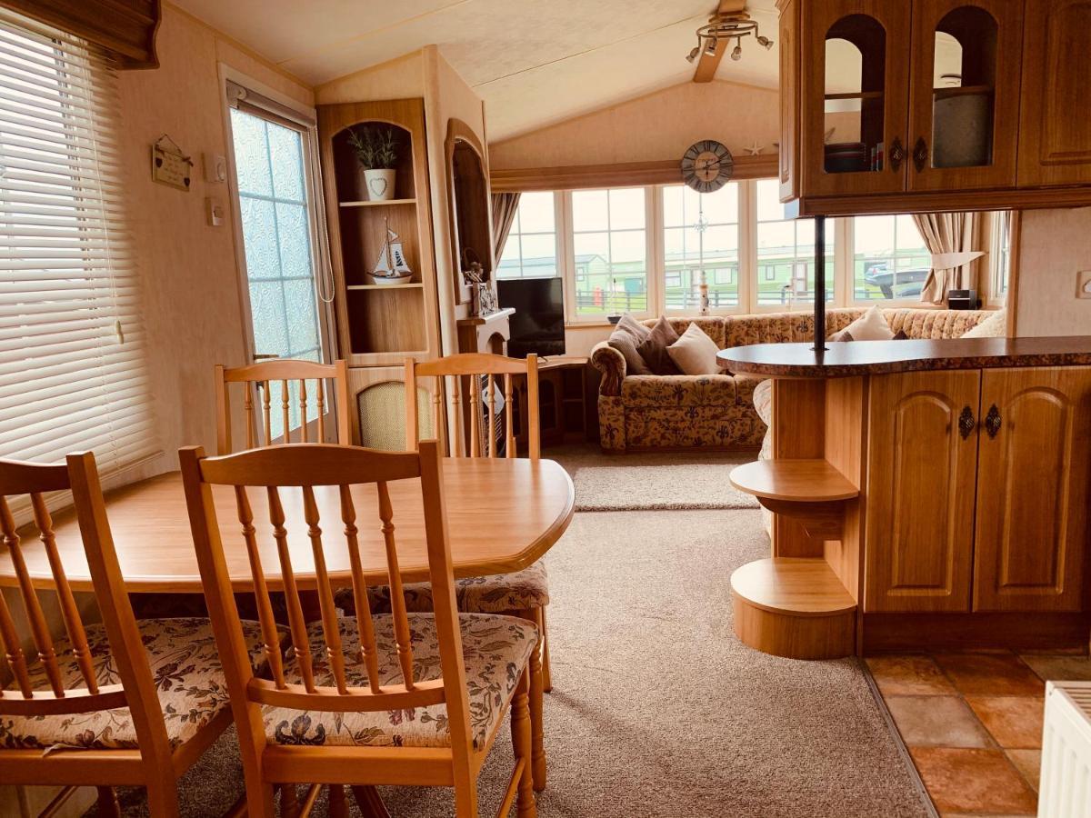 157 Amour Caravan Tywyn Buitenkant foto