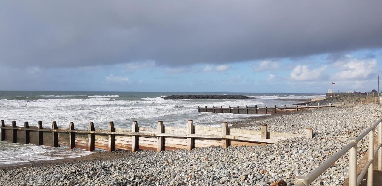 157 Amour Caravan Tywyn Buitenkant foto
