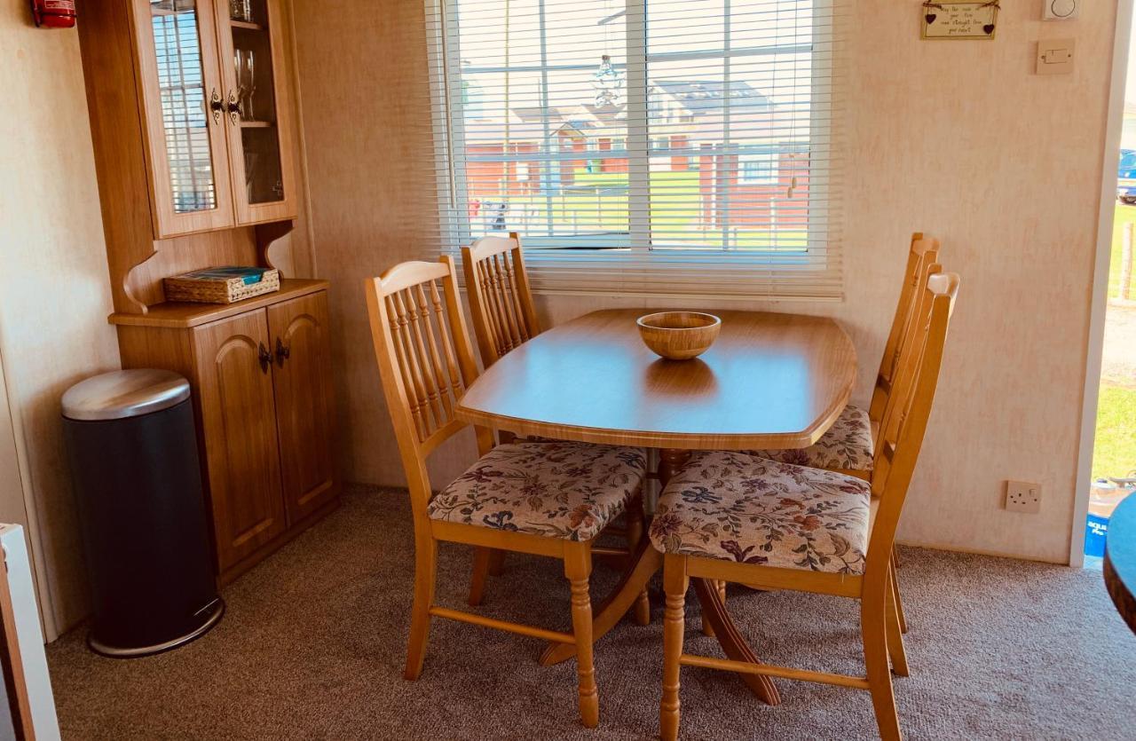 157 Amour Caravan Tywyn Buitenkant foto
